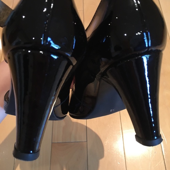 Patent leather ultra comfy heel - Picture 6 of 14